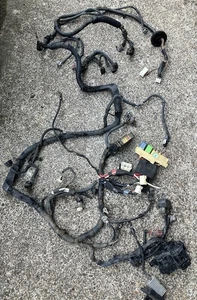🎾 Genuine LEXUS 98-00 LS400 OEM ENGINE BAY MAIN WIRING HARNESS - Picture 1 of 9