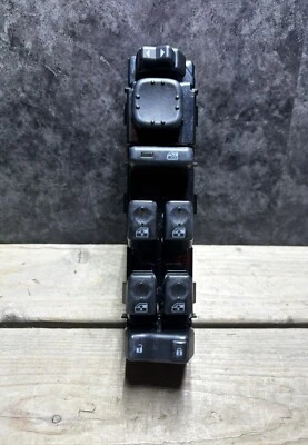 03-06 CONTROLES INTERRUPTOR VENTANA MAESTRA IZQUIERDA CONDUCTOR SUBURBANO SILVERADO TAHOE YUKON  Foto 1 de 4