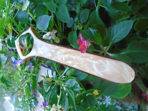 Antique Vintage Art Deco Butterscotch Pearlized Celluloid Plastic Shoe Horn - Picture 1 of 2