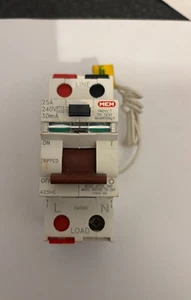 MEM EATON 25 AMP 30mA A25HE RCD CIRCUIT BREAKER - Picture 1 of 1