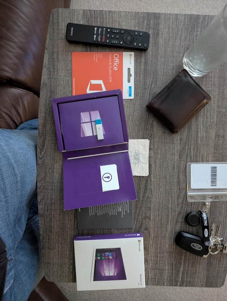 Microsoft Windows 10 32/64-bit Flash Drive - HAV-00059 - Image 1 of 1