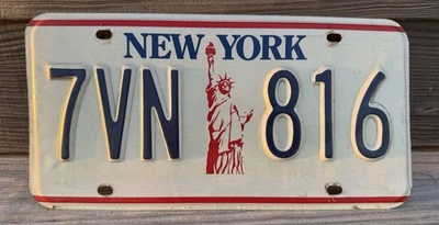 New York EMBOSSED License Plate 7VN 816 Statue Of Liberty Logo Vintage PLATE - Image 1 of 4