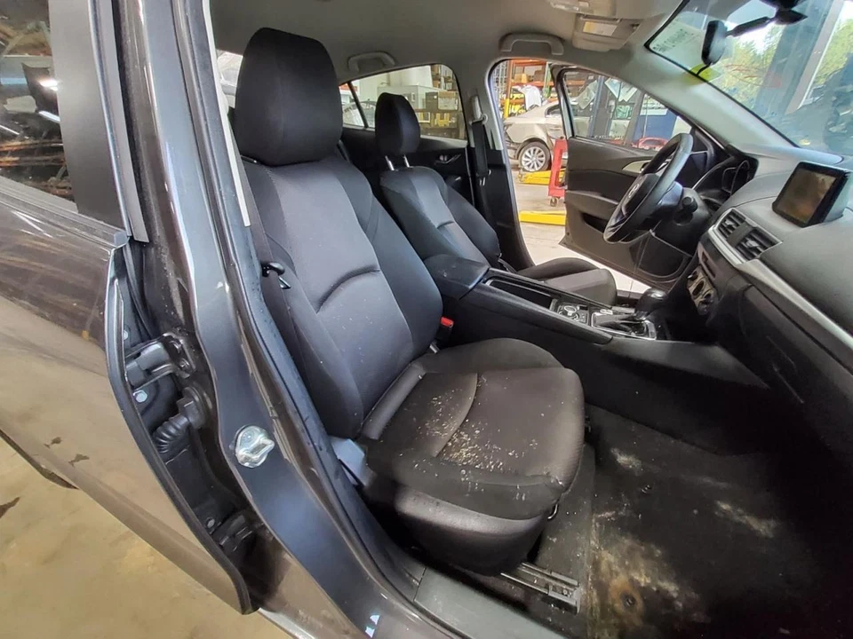 Passenger Front Seat  Cloth Fits 17-18 MAZDA 3 479970 Foto 1 de 1