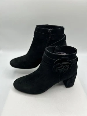 Tayryn By Taryn Rose Heather Bootie Boot Women's Sz 8 Black Ros Flower Accent - Image 1 of 4