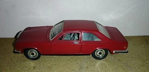 Burago BBurago 1/18 Rolls Royce Camargue - Foto 1 di 5