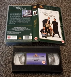 A FISH CALED WANDA JOHN CLEESE JAMIE LEE CURTIS KEVIN KLINE PAL VHS VIDEO - Picture 1 of 5