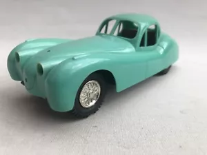 Vintage Telsalda TAT n. 704 Jaguar XK120 Hong Kong Motore a frizione modello in plastica - Foto 1 di 15
