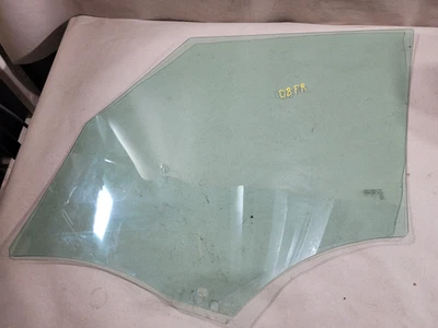 Fiat 500L 2014 Trekking ventana lateral del pasajero delantero derecho vidrio OEM Foto 1 de 3