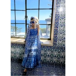 $695 ALICE + OLIVIA Monnie Smocked Eyelet Midi Dress Greek Tile Blue Sz 2 - Picture 1 of 24