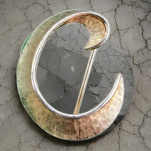 Vintage Crown Trifari Brooch Letter C Brushed Gold-Tone 1"  Patina  - Picture 1 of 4