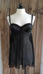 FLORA Flora Nikrooz schwarz Babydoll kurz Nachthemd wattiert transparent Plissee Medium - Bild 1 von 10