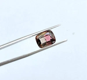 4.67 Carats Bi Color Tourmaline Cushion Faceted cutstone For Jewelry Natural Gem - Picture 1 of 9