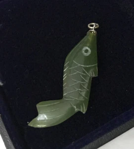 Vintage Sterling Silver 925 Jade Jadeite Carved Engraved Fish Charm Pendant M9 - Picture 1 of 12
