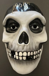 MISFITS THE FIEND VACUFORM MASK THE CRIMSON GHOST TRICK OR TREAT SIGNED DOYLE - Picture 1 of 5