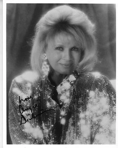 Angie Dickinson Signed photo 8x10 COA SD20 Choice of 2 Not Personalized & to Bob - Picture 1 of 6