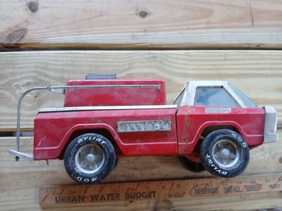 Camión de bomberos vintage NYLINT Suburban 200 bomba de bomberos años 70 juguete de acero prensado EE. UU. Foto 1 de 4