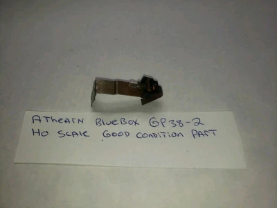 GP35 , Gp38-2 HEADLIGHT ASSEMBLY SET FOR ATHEARN BLUE BOX HO SCALE 90587 , 95010 - Image 1 of 4