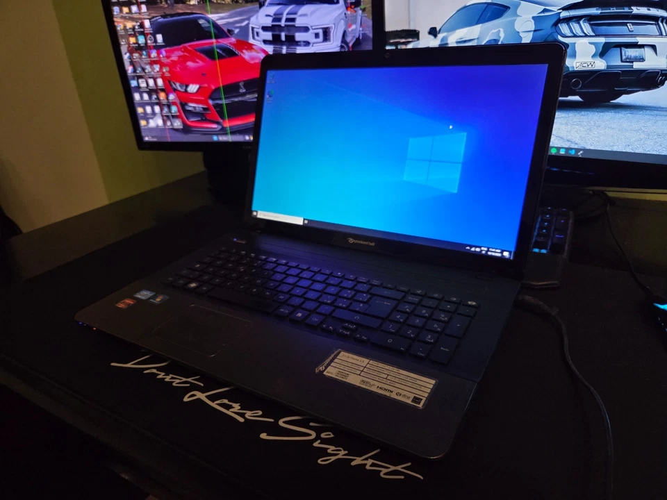 Packard Bell P7YS0 – i5 2410M – Radeon GPU – 6GB RAM – 17" - Immagine 1 di 4