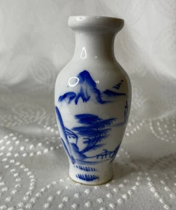 Vintage Blue & White Glazed Miniature Ceramic Vase ~4" Oriental China - Picture 1 of 3