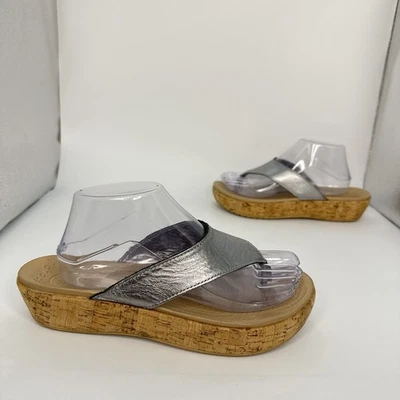 Crocs-15661 Sandalia Metálica Plateada Mujer 9 US Tanga Sin Corcho Foto 1 de 4