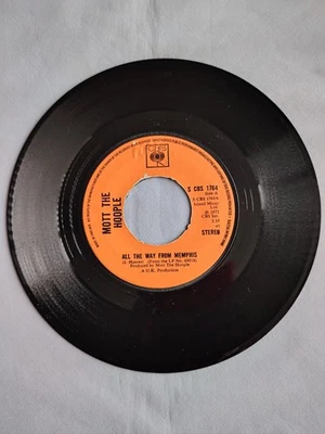 MOTT THE HOOPLE "ALL THE WAY FROM MEMPHIS" 1973 7" SINGLE IN A PLAIN SLEEVE Foto 1 de 4