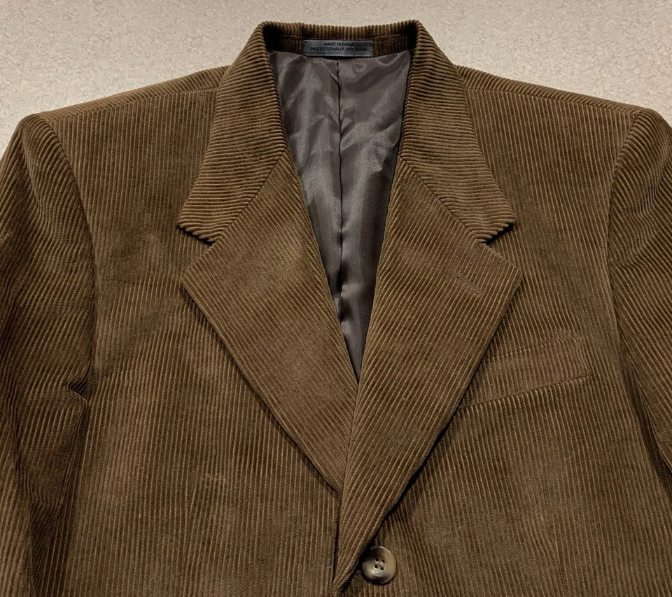 Casaco esportivo masculino vintage lacrosse marrom veludo blazer 38R 3 bolsos com botões - Imagem 1 de 4