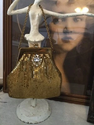 Ooh La La Gorgeous Vtg Whiting &Davis Gold Metallic Evening HandBag W/Rhinestone - Image 1 of 4