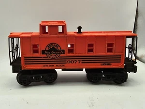 Vintage Lionel Rio Grande Main Caboose 9077 Spur O orange Eisenbahnwagen Nachkrieg - Bild 1 von 10