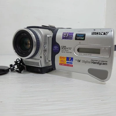 Sony DCR-TRV30 Mini DV Handycam Camcorder w/ Battery Tested Video Transfer - Image 1 of 4