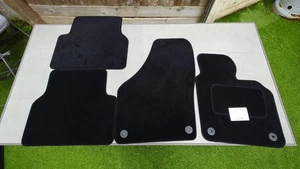 Halfords VW Tiguan Mk1 2007-2016 Luxury Car Mats Tailored RRP £33 New - Picture 1 of 2