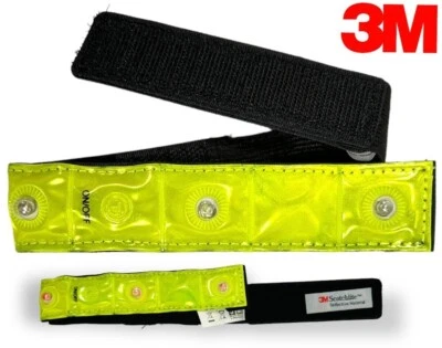 SAFETY FLASHING LED LIGHTUP REFLECTIVE ARM BAND HIKING RUNNING BIKE CYCLING UK - Image 1 of 4