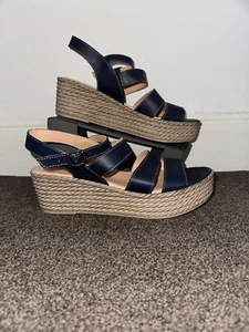 Moshulu Navy Platform Sandals. Uk Size 7. - Picture 1 of 6