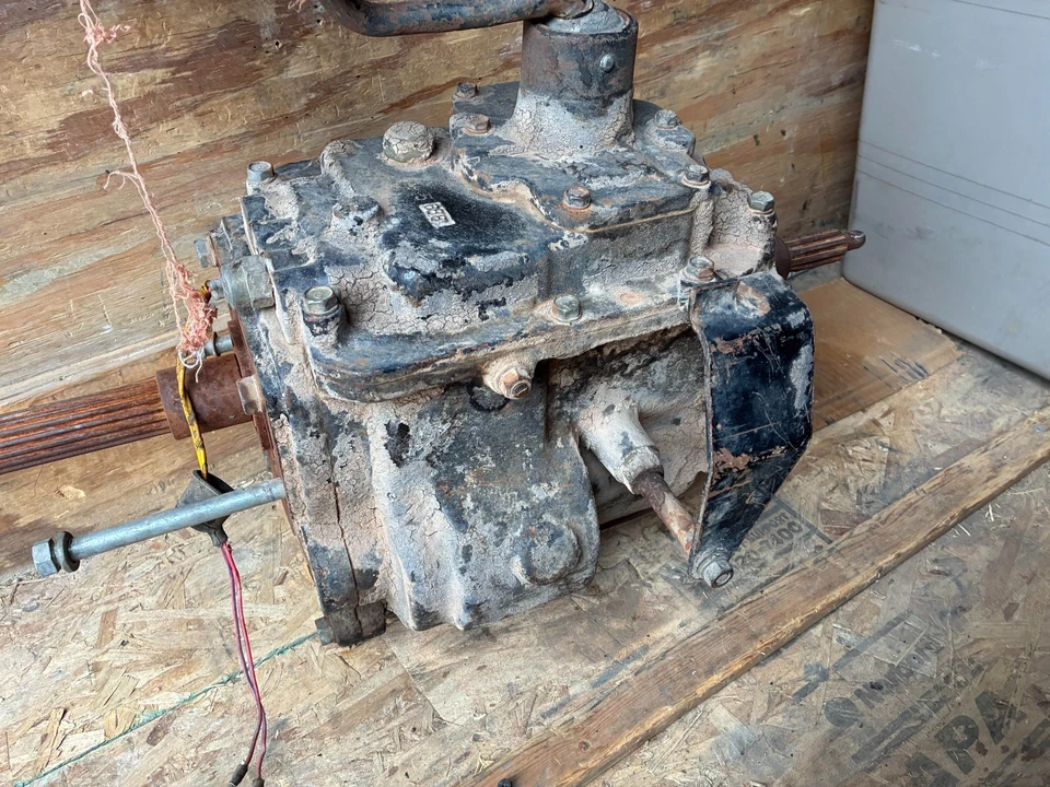 Toyota Land Cruiser FJ40 1977 4 velocidades H42 4,2 L transmisión manual 70 k millas Foto 1 de 1