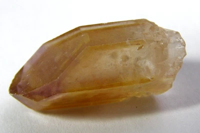LOVELY VERY SMALL  GOLDEN AMETHYST POINT - 2.1 x 1.0 cms 2.91 gms #3 - Image 1 of 4