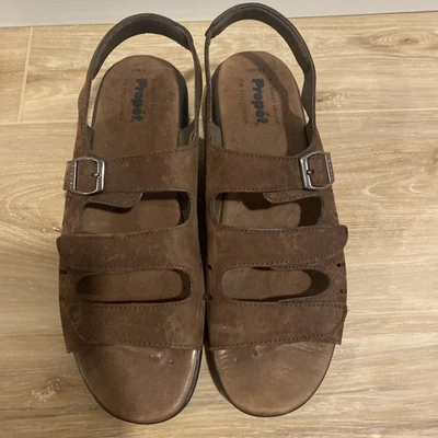 Propet Sandal Women’s Size 11 AA Brown Leather Air Cell Cushion Lightly Used - Image 1 of 4