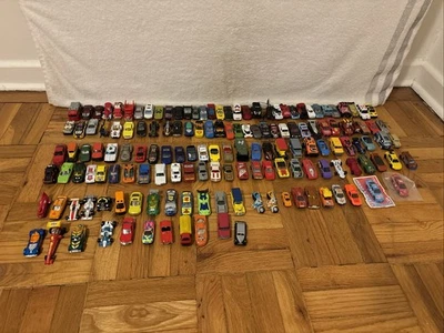 Enorme lotto di Hot Wheels e Matchbox vintage/moderni, marche miste pressofuse - Immagine 1 di 4