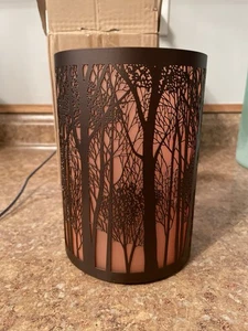 YANKEE PORTACANDELE BARATTOLO SILHOUETTE FORESTA NUOVO 1349241 - Foto 1 di 5