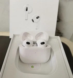 For Apple Iphones 3rd Generation Pods/Earbuds & Charging Case–Bluetooth Earpods - Picture 1 of 6