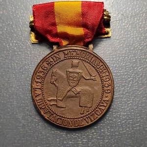 MEDALLA MILITAR VOLUNTARIOS VIZCAYA GUERRA CIVIL ESPAÑOLA 1939 CRUZADA NACIONAL - Picture 1 of 2