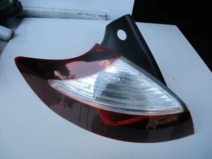 RENAULT MEGANE MK3 2015 NSR PASSENGER SIDE REAR BRAKE LIGHT CLUSTER 265550548R - Picture 1 of 9