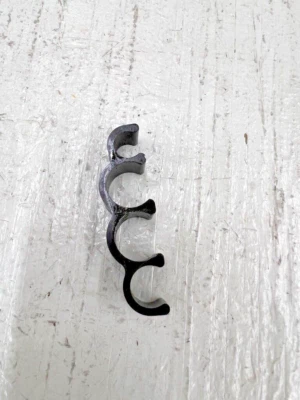 2004 2010 HARLEY DAVIDSON SPORTSTER XL1200C МАСЛО ШЛАНГИ ДЕРЖАТЕЛЬ - Изображение 1 из 4