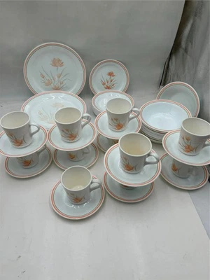 55 PC CORELLE MELOCOTÓN FLORAL -- 5 PIEZAS AJUSTES DE LUGAR - SERVICIO PARA 11 -- **LEER** Foto 1 de 4