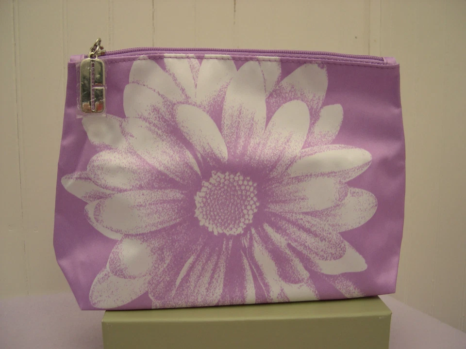 New Clinique Purple Lilac Daisy Cosmetic Make Up Bag Case   - Изображение 1 из 1
