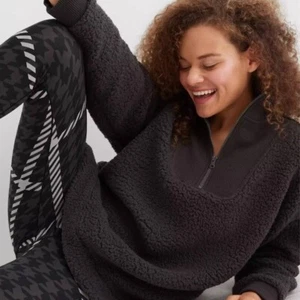 Aerie Dream Sherpa Quarter Zip Pullover Jacket Black Fluffy Teddy Womens M NWT - Picture 1 of 11