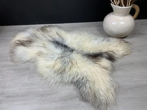 Curly Icelandic Gray White Sheepskin Rug Pelt Genuine Natural Soft Seat Cover - Picture 1 of 10