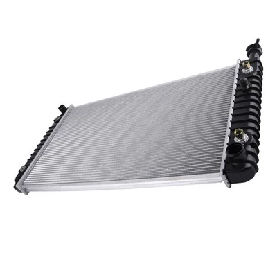 Radiador de refrigeración del motor para Chevrolet Express GMC Savana 1500-3500 1996-2002 Foto 1 de 4