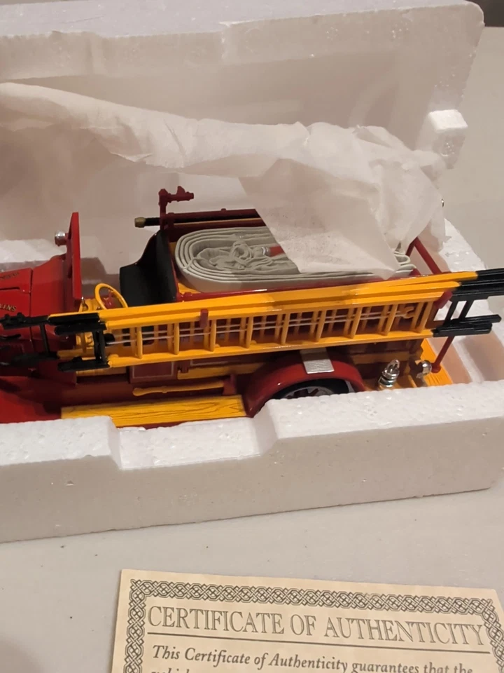 1928 REO Fire Truck Replica Signature Models Pleasant Plains VFD Model 1/32 - Image 1 of 4