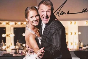 ENGLAND CRICKET/TV: PHIL TUFNELL SIGNED 6x4 PORTRAIT PHOTO+COA - Picture 1 of 1
