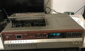 Vintage Panasonic PV-1770 VCR Omnivision Parts Only - Picture 1 of 4