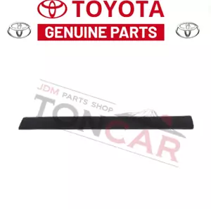 Toyota FJ Cruiser 2007-2014 OEM Front Right Outside Door Molding 75071-35142 - Picture 1 of 4